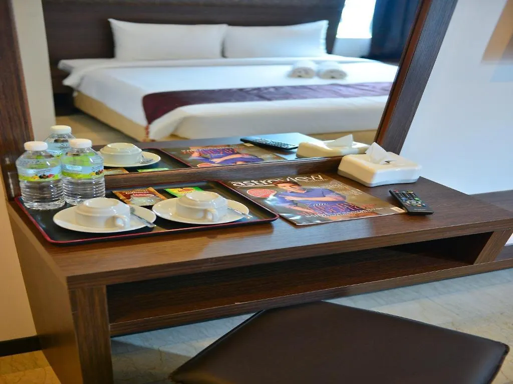 Le Metrotel Ipoh 2*,